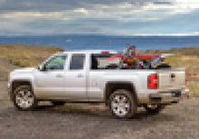 Load image into Gallery viewer, BAK 2020 Jeep Gladiator 5ft Bed BAKFlip F1 - Additional View 6
