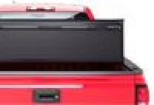 Load image into Gallery viewer, BAK 2020 Jeep Gladiator 5ft Bed BAKFlip F1 - Additional View 7