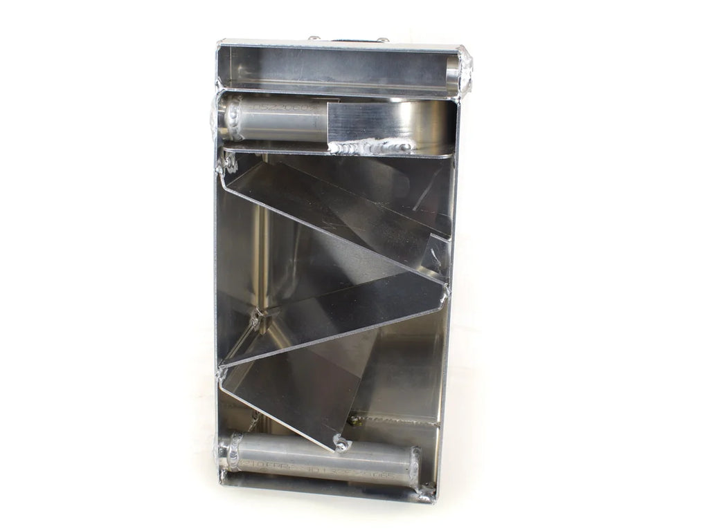 Canton Canton 23-110R Aluminum Universal Dry Sump Tank Right Fittings 23-110R - Back View