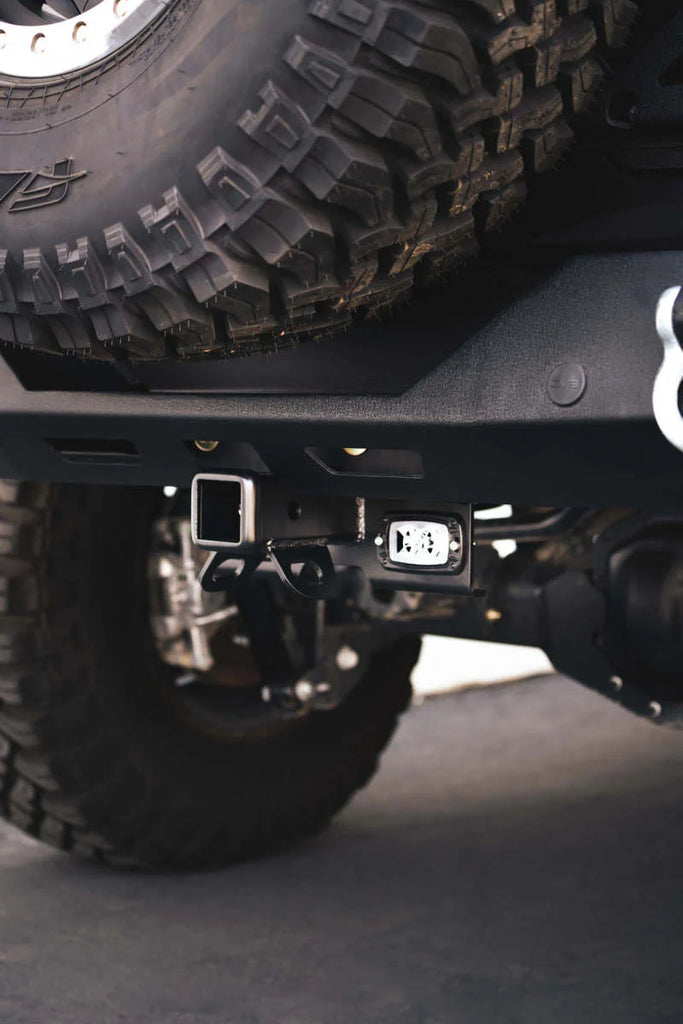 DV8 Offroad 07-21 Jeep Wrangler (JK/JL) Bolt-On Hitch w/ Lights - Side View