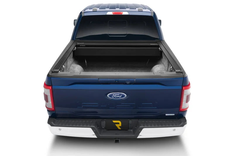 Retrax 17-18 Super Duty F-250-350 Short Bed RetraxONE XR - Back View