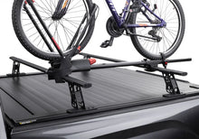 Load image into Gallery viewer, Retrax 2007-2020 Toyota Tundra CrewMax 5.5ft Bed RetraxPRO XR with Deck Rail System - Additional View 10