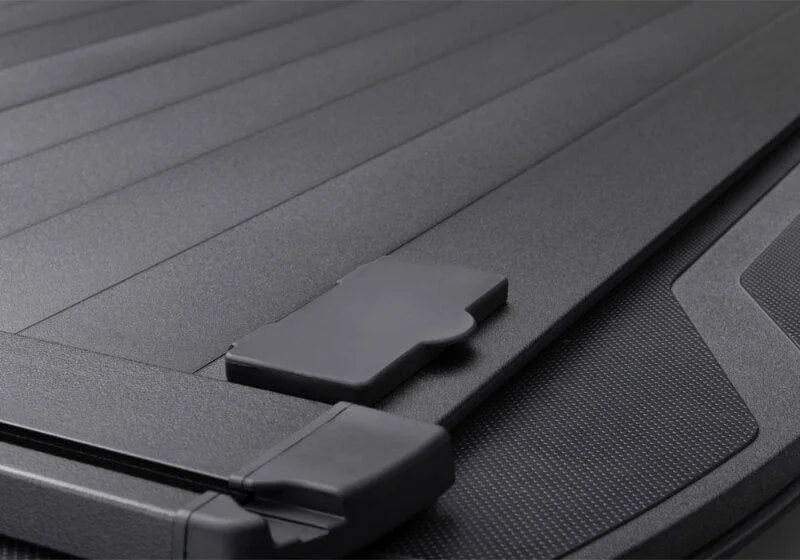 Retrax 2007-2020 Toyota Tundra CrewMax 5.5ft Bed RetraxPRO XR with Deck Rail System - Additional View 16