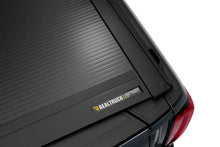 Load image into Gallery viewer, Retrax 2019 Chevy & GMC 5.8ft Bed 1500 RetraxONE XR - Additional View 6