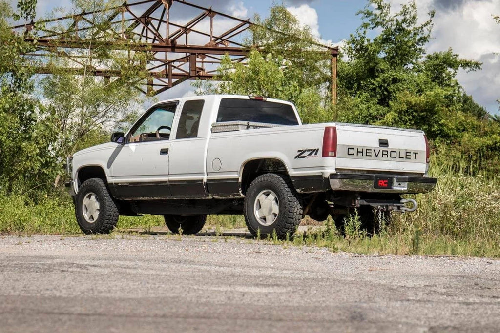 Rough Country Body Lift Bumper Brackets | FR & RR | 3 Inch Lift | Chevy C1500/K1500 Truck (88-94) RC703 - Installation View