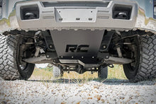 Load image into Gallery viewer, Rough Country Full Skid Package | Chevy Silverado & GMC Sierra 1500 4WD (2014-2018 & Classic) 222 - Front View