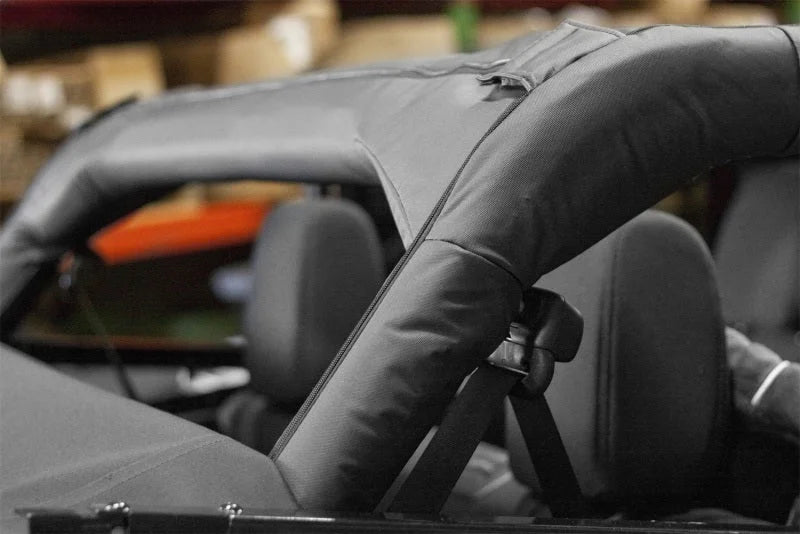 Rugged Ridge Roll Bar Cover Vinyl 07-18 Jeep Wrangler Unlimited JK - Side View