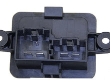 Load image into Gallery viewer, URO Parts Blower Motor Resistor LR066932 - Installation View
