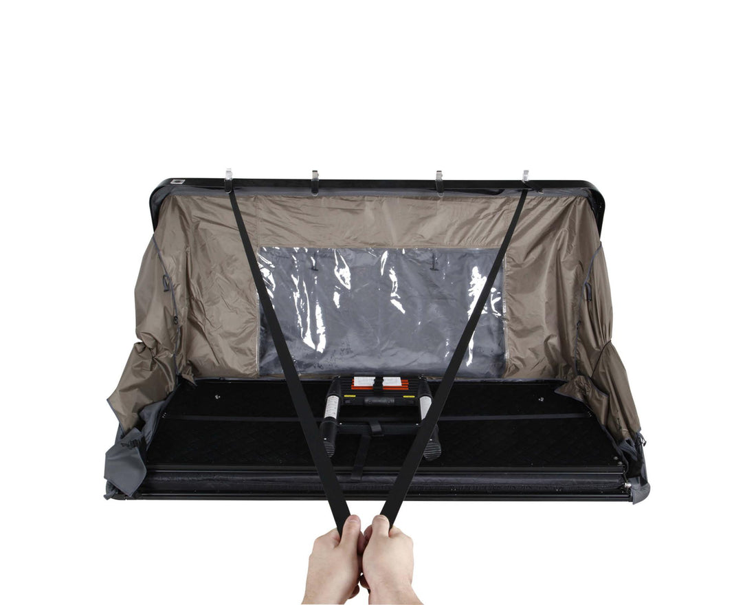18089901 Bushveld hard shell roof top tent Overland Vehicle Systems