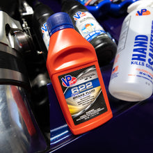 Load image into Gallery viewer, 2551_BRAKE FLUID_LIFESTYLE03.jpg