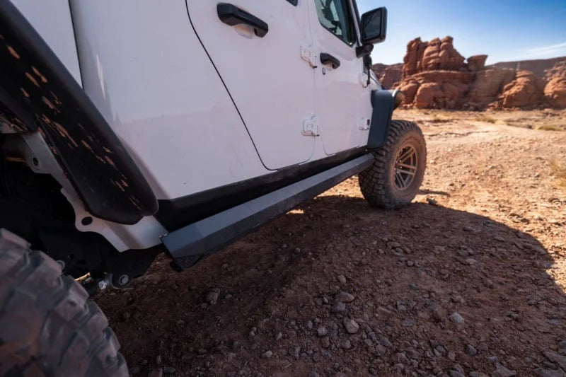 AMP Research 20-24 Jeep JT Gladiator (Launch/Overlnd/Rubicon/Sport/Sport S) PowerStep XL - Black - Additional View 16