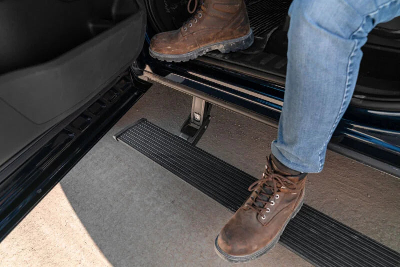 AMP Research 2014-2017 Chevy Silverado 1500 Double/Crew Cab PowerStep Plug N Play - Black - Additional View 5