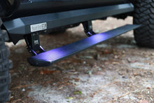 Load image into Gallery viewer, AMP Research 2020 Ford F250/350/450 SuperCrew Cab PowerStep XL - Black - Additional View 7