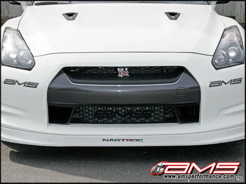AMS Performance 2009+ Nissan R35 GT-R FMIC Kit w/ Logo - Stock Intercooler Pipe Kit Compatible - Detail View
