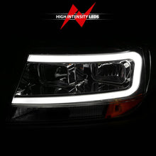 Load image into Gallery viewer, ANZO 1999-2004 Jeep Grand Cherokee Crystal Headlights w/ Light Bar Chrome Housing - Additional View 6