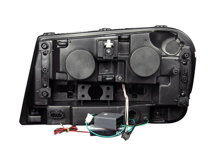 ANZO 2002-2009 Chevrolet Trailblazer Projector Headlights w/ Halo Black - Installation View