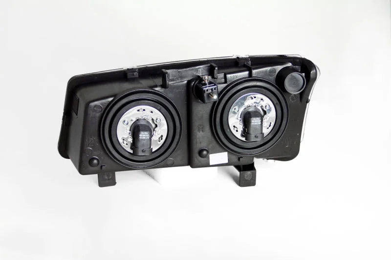 ANZO 2003-2006 Chevrolet Silverado 1500 Crystal Headlights Chrome - Side View