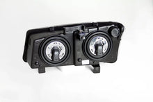 Load image into Gallery viewer, ANZO 2003-2006 Chevrolet Silverado 1500 Crystal Headlights Chrome - Side View