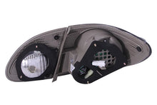 Load image into Gallery viewer, ANZO 2003-2008 Toyota Corolla LED Taillights Red/Smoke - Detail View