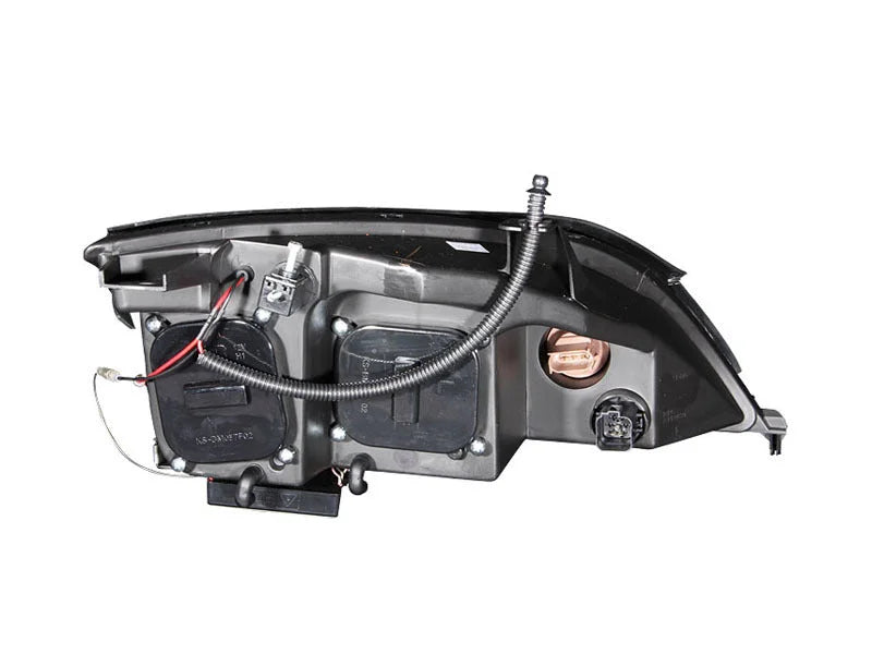 ANZO 2005-2007 Ford Focus Projector Headlights w/ Halo Black - Detail View