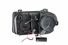 Load image into Gallery viewer, ANZO 2005-2010 Chrysler 300C Projector Headlights w/ Halo Black (CCFL) G2 - Additional View 8