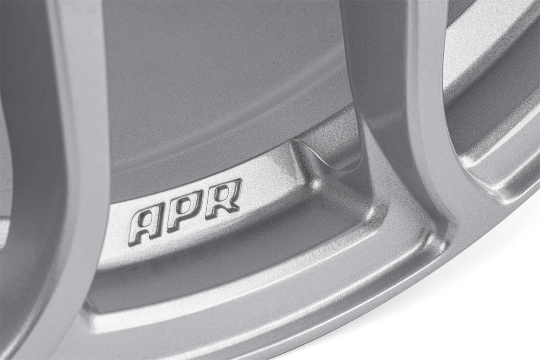 APR APR A01 - Flow Formed - 18x8.5 - ET45 - 5x112 - Hyper Silver WHL00015 - Installation View