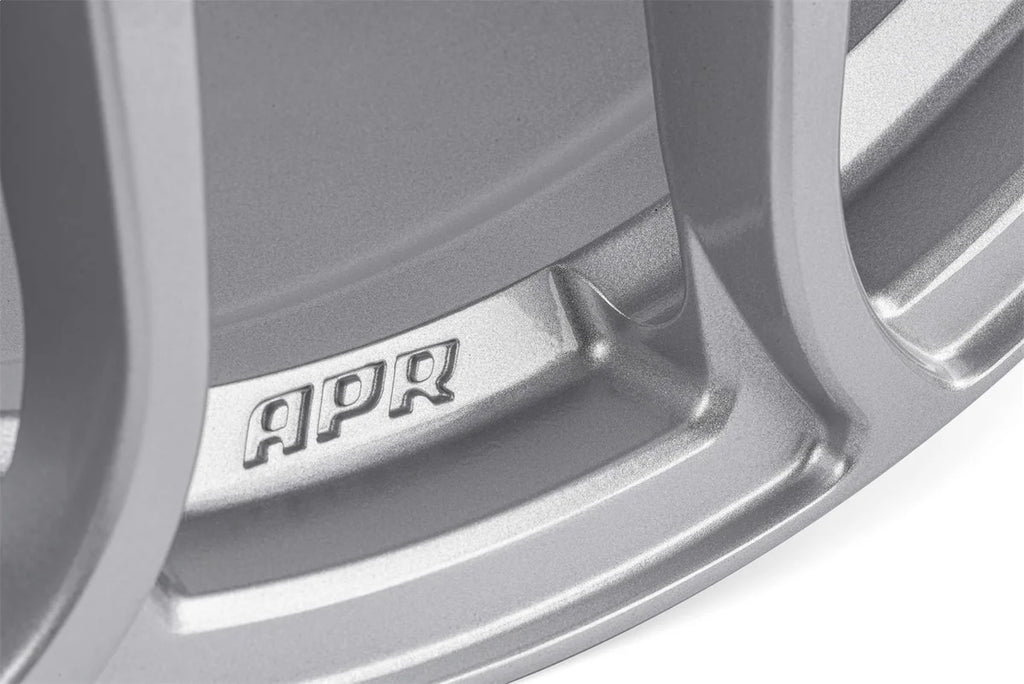 APR APR A01 - Flow Formed - 18x8.5 - ET45 - 5x112 - Hyper Silver WHL00015 - Installation View