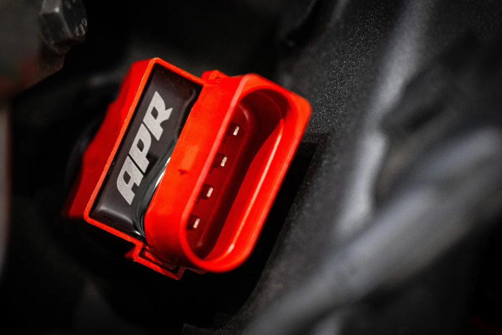 APR APR VR6 (2.8L/3.2L/3.6L 24v) Ignition Coils (Red) MS100244 - Installation View