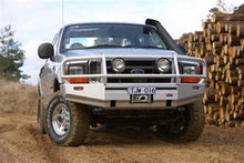 Load image into Gallery viewer, ARB Combar F250/35099-04 12-16.5 - Main Product View