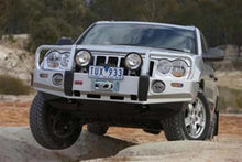 Load image into Gallery viewer, ARB Combar Suit Oe Fog G/Cherokee Wk 05-08 Not 08-11 (Fit Kit NOT Included) - Installation View