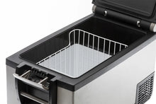 Load image into Gallery viewer, ARB Fridge 63 Quart Classic Series Plug B Usa Spec - Additional View 8