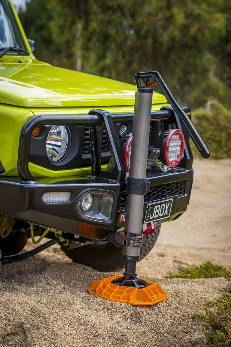 ARB Jack Base - 15400lbs Load Capacity - Installation View
