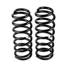 Load image into Gallery viewer, ARB / OME Coil Spring Front 3In Y61 51/110Kg - Installation View
