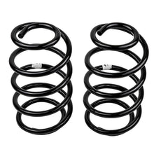 Load image into Gallery viewer, ARB / OME Coil Spring Rear Jeep Kj Med - Installation View