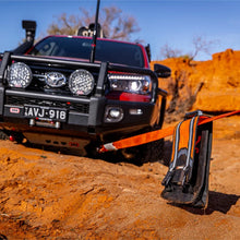 Load image into Gallery viewer, ARB Weekender Recovery Kit Incl 17600lb Recovery Strap/4.75T Shackles - Additional View 5