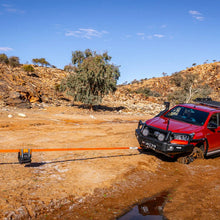 Load image into Gallery viewer, ARB Weekender Recovery Kit Incl 17600lb Recovery Strap/4.75T Shackles - Additional View 6