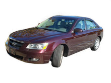 Load image into Gallery viewer, AVS 05-10 Hyundai Sonata (Old Body Style) Ventvisor Outside Mount Window Deflectors 4pc - Smoke - Detail View