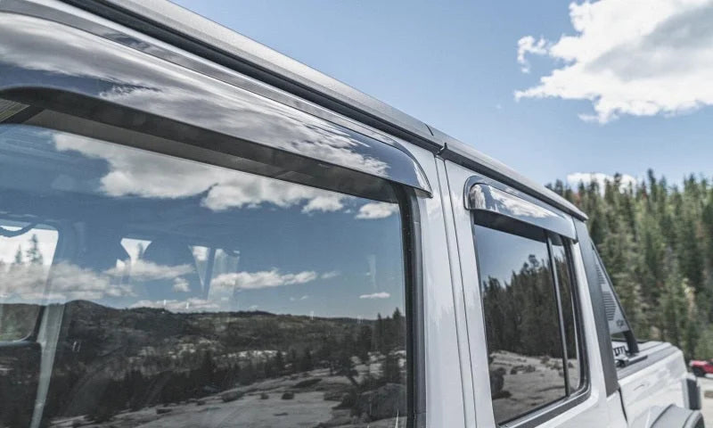 AVS 2018 Jeep Wrangler Unlimited (4-Door) Ventvisor Outside Mount Window Deflectors 4pc - Smoke - Installation View