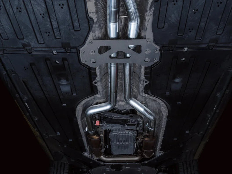 AWE Non-Resonated Performance Mid Pipe for BMW G8X M3/M4 - Detail View