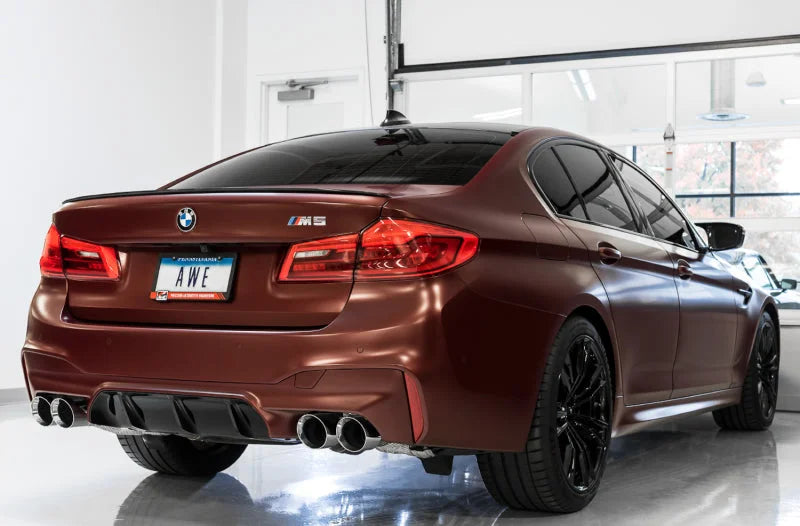 AWE Tuning 18-19 BMW M5 (F90) 4.4T AWD SwitchPath Axle-back Exhaust - Diamond Black Tips - Detail View