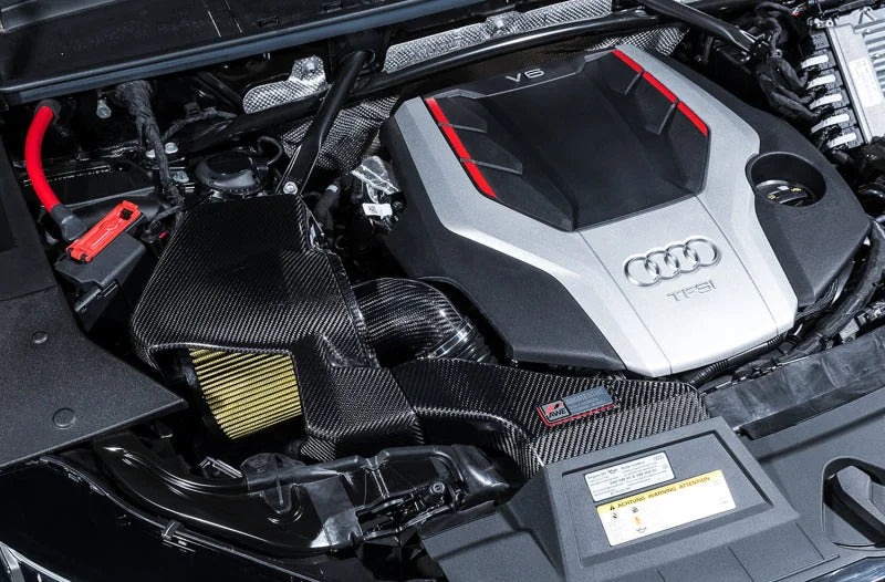 AWE Tuning Audi B9 SQ5 3.0T AirGate Carbon Fiber Intake w/ Lid - Side View