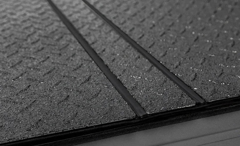 Access LOMAX 5Ft Box Folding Hard Tonneau Cover - Additional View 8