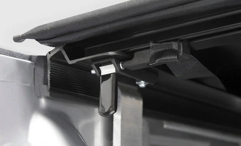 Access Vanish 17-19 Ford Super Duty F-250 / F-350 / F-450 6ft 8in Bed Roll-Up Cover - Additional View 8