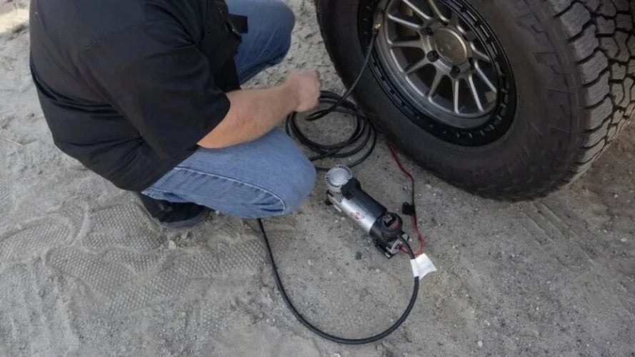 Air Lift Digital Portable Compressor - Additional View 10
