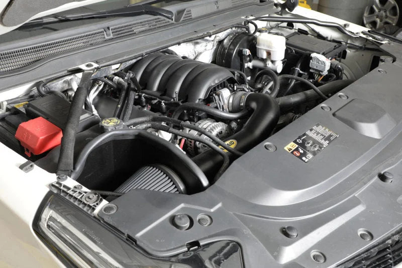 Airaid 14-19 Chevrolet Silverado 1500 V8 / 14-19 GMC 1500 V8 Performance Air Intake System - Installation View