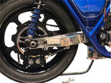 Load image into Gallery viewer, Alloy Art Swingarm - The Swinger SA08 - Side View