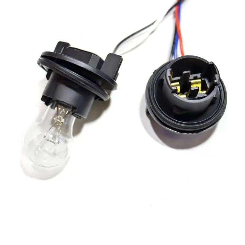 AlphaRex 18-20 Ford F-150 Wiring Adapter OEM to AlphaRex Taillight Converter (Req 18-20 Ford F-150) - Detail View