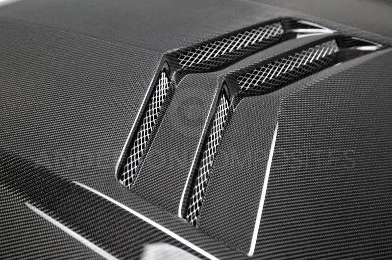 Anderson Composites 13-15 Cadillac ATS Type-VT Hood - Side View