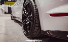 Load image into Gallery viewer, Anderson Composites 2020 Ford Mustang/Shelby GT500 Carbon Fiber Rear Mud Guards - Additional View 5