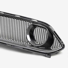 Load image into Gallery viewer, Anderson Composites 21-22 Ford Mustang Mach 1 CF Upper Grille - Installation View